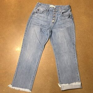 KanCan button fly ankle crop jeans